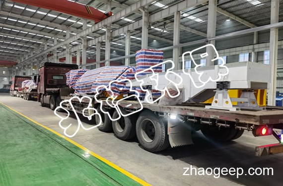 兆格環(huán)?？蛻粲嗁彽?套全自動(dòng)液壓壓榨機(jī)按期發(fā)貨